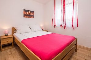 Apartment, 1 Bedroom (A2) | 1 bedroom, desk, free WiFi, bed sheets