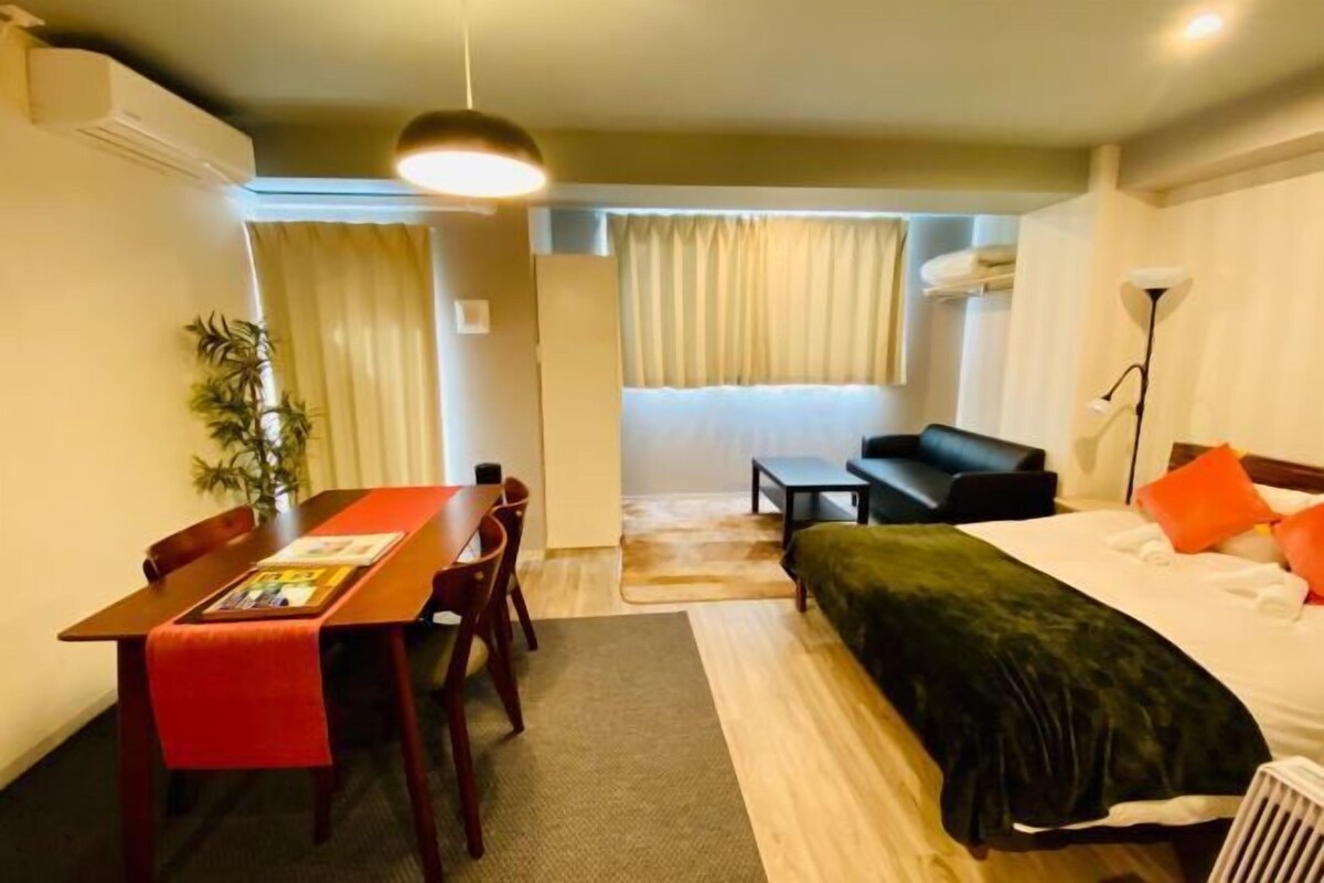 Desk, soundproofing, iron/ironing board (on request), free WiFi
