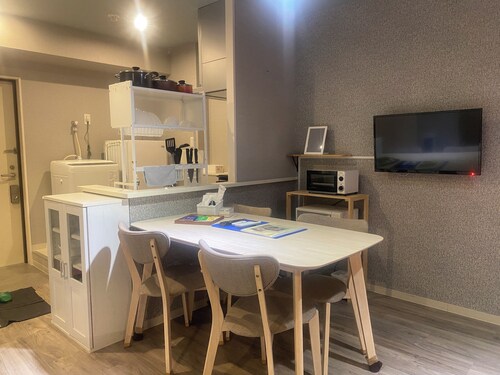 客室内のダイニングエリア