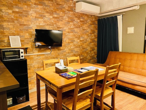 客室内のダイニングエリア