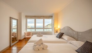 2 slaapkamers, een strijkplank/strijkijzer, gratis wifi, beddengoed