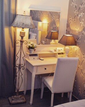 In-room safe, desk, soundproofing, iron/ironing board