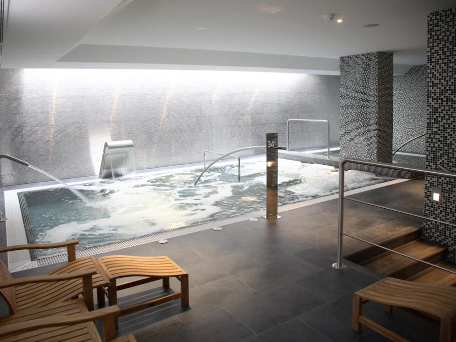 Sauna, hot tub, steam room, Turkish bath, body treatments, hydrotherapy