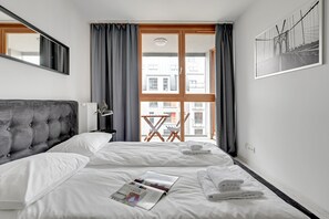 Appartement, 1 chambre, balcon (Torunska 15/49) | 1 chambre, fer et planche à repasser, accès au Wi-Fi (inclus)