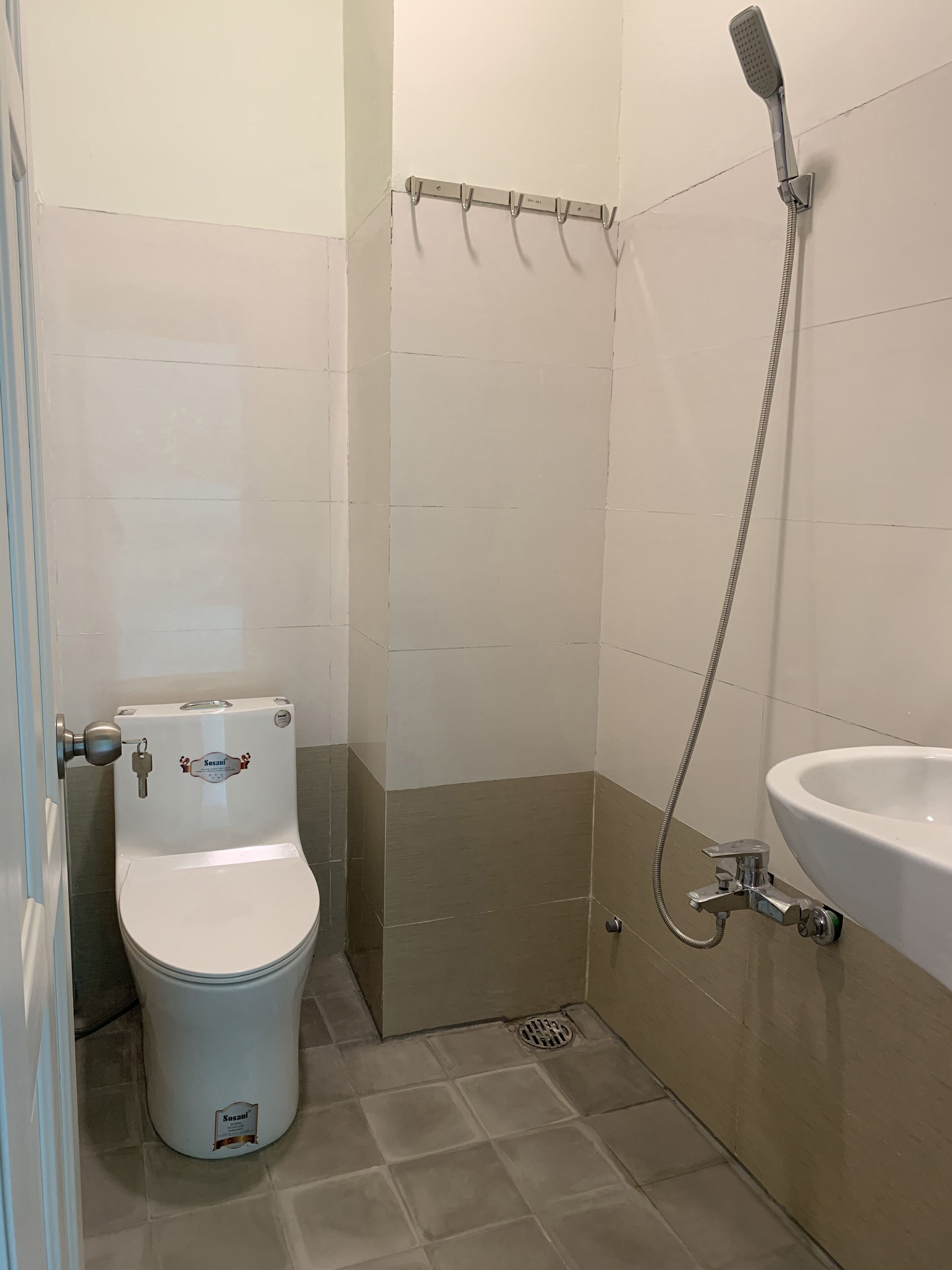 淋浴设施、免费洗浴用品、吹风机、拖鞋