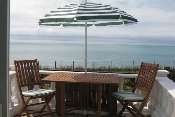 Stunning sea views from the terrace!