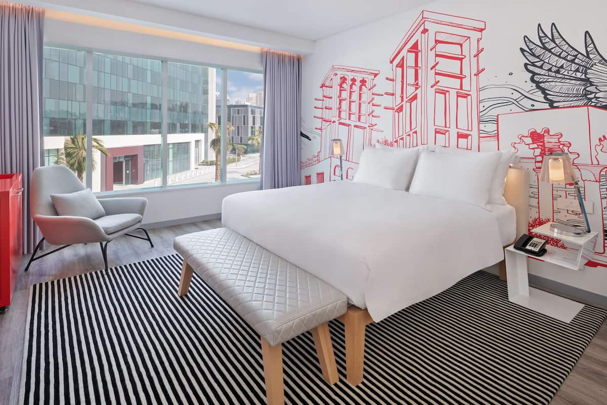 1 bedroom, down comforters, minibar, in-room safe