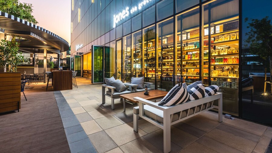 Radisson Red Dubai Silicon Oasis