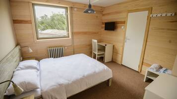 Double Room, Private Bathroom | Desk, iron/ironing board, free WiFi, bed sheets