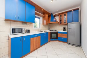 Apartment, Terrace (A2) | Private kitchen | Fridge, microwave, stovetop, coffee/tea maker