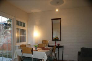 Deluxe Double Room | Shared kitchen facilities | Fridge, microwave, coffee/tea maker, electric kettle