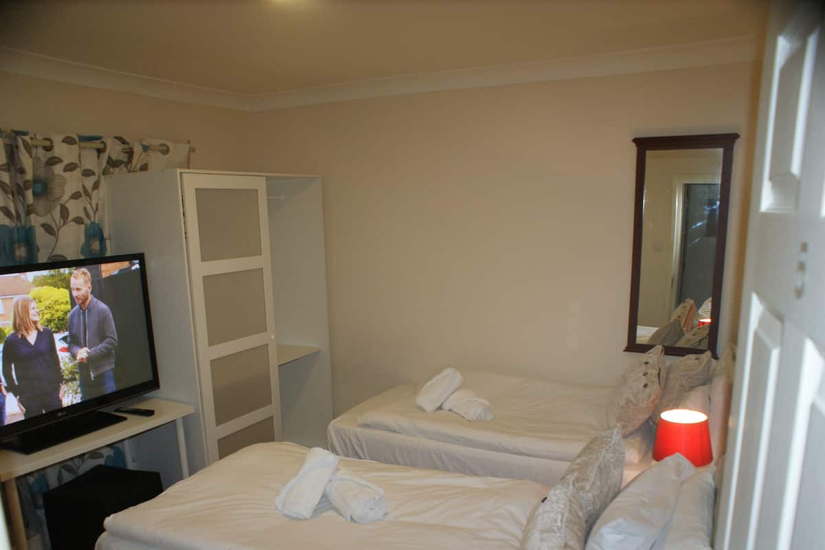 Desk, iron/ironing board, free WiFi, individually decorated