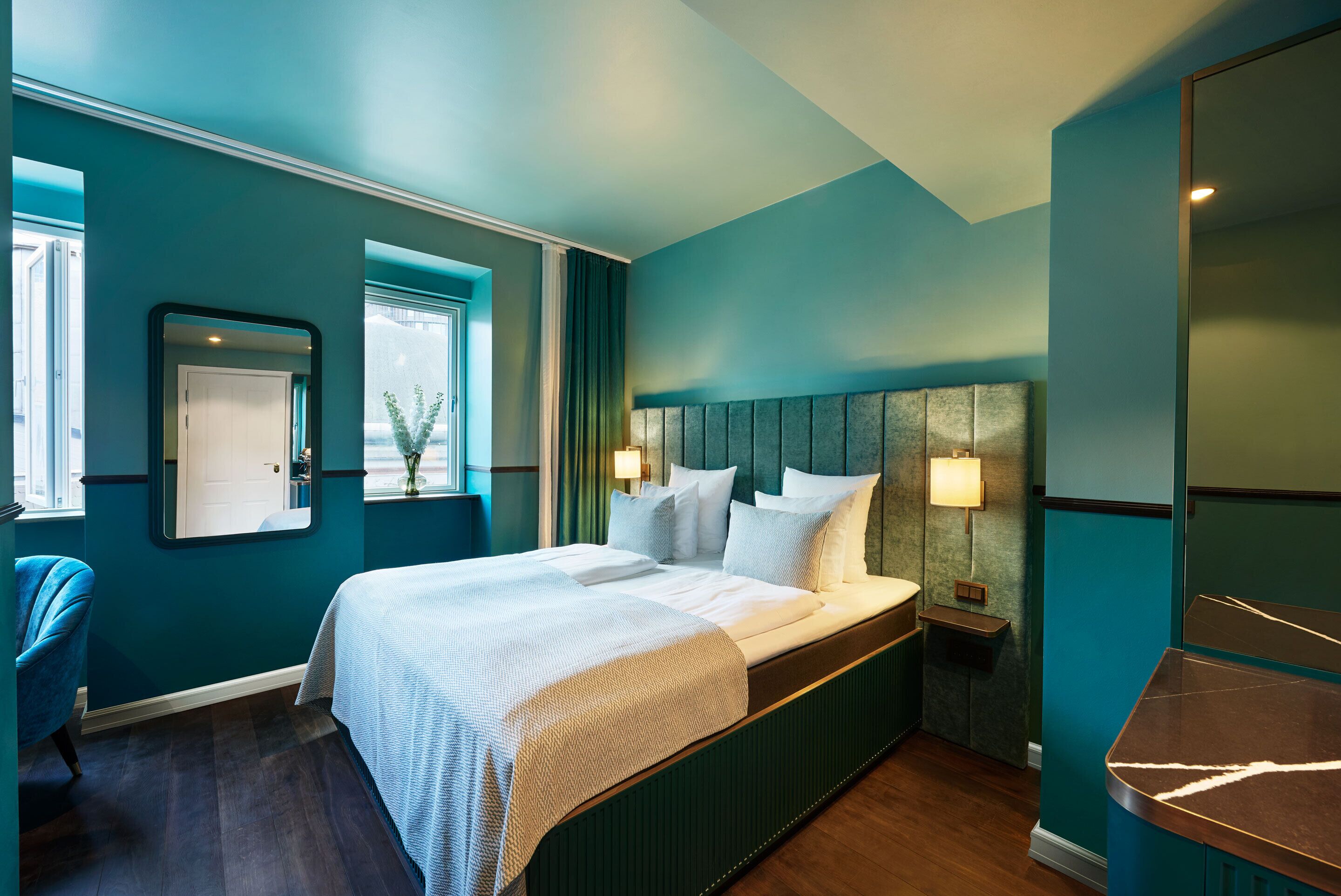 Allergivenligt sengetøj, dundyner, senge med topmadrasser, minibar