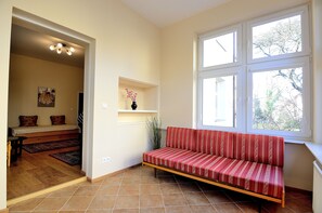 Studio Suite | Living area