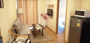 Bữa sáng đặc sản địa phương hàng ngày với phụ phí nhỏ 