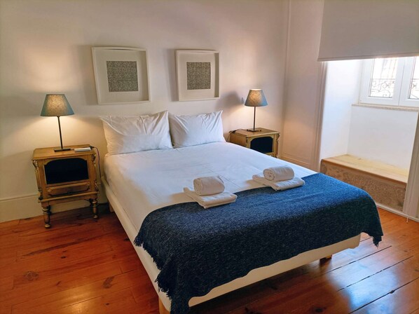 1 slaapkamer, een strijkplank/strijkijzer, wifi, beddengoed