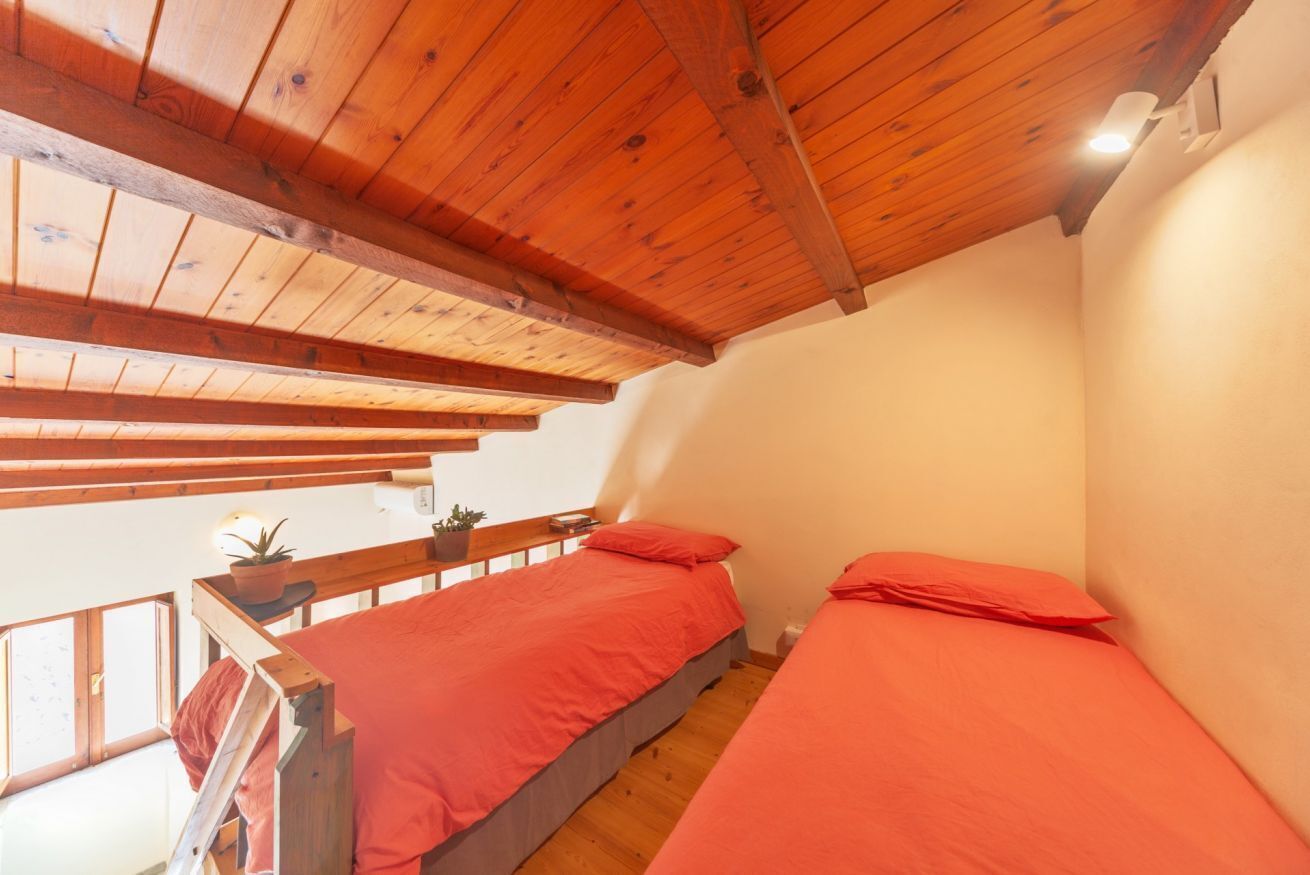 3 bedrooms, iron/ironing board, WiFi