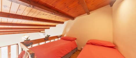 3 habitaciones, tabla de planchar con plancha y wifi