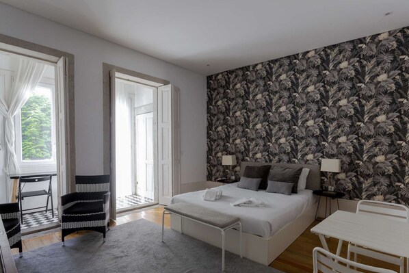 1 bedroom, iron/ironing board, WiFi, bed sheets - Superior Studio in the Lapa area (Porto)