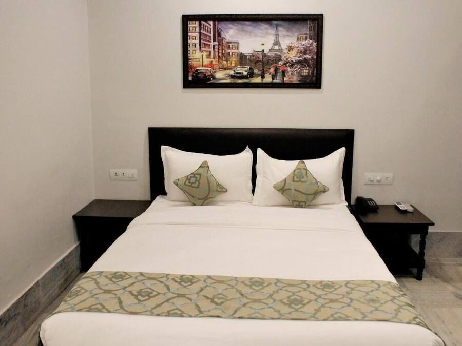 Ropa de cama de alta calidad, cubrecamas y escritorio