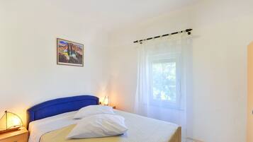 Apartment A1 | 2 bedrooms, desk, laptop workspace, free WiFi