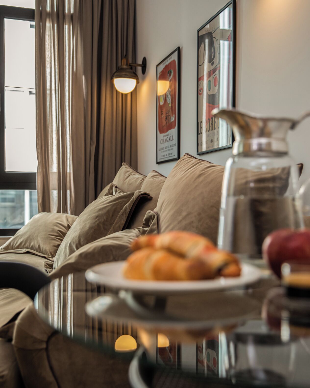 1 Bedroom Superior Apartment with City View | Área de estar | Smart TV 49 polegadas com canais digitais, TV, Netflix