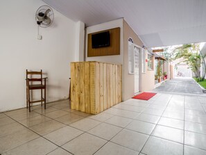 Exterior detail - Porto Summer (Porto Seguro)