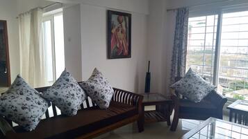 Deluxe Apartment | Living room