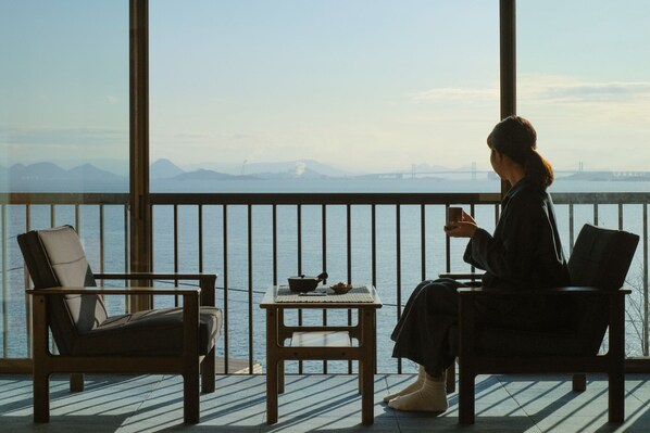 Free WiFi, bed sheets - DENIM HOSTEL float (Kurashiki)