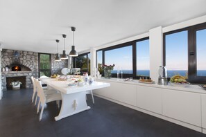 Villa, 1 Bedroom | Private kitchen | Full-sized fridge, microwave, oven, stovetop