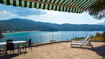 อพาร์ทเมนท์, 2 ห้องนอน | วิวริมน้ำ