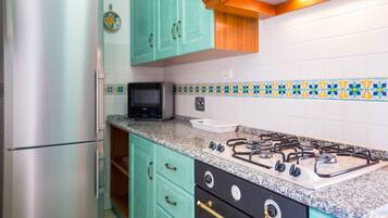 อพาร์ทเมนท์, 2 ห้องนอน | ครัวส่วนตัว | ตู้เย็นขนาดใหญ่, เตาอบ, เตาประกอบอาหาร, เครื่องครัว/จาน/ช้อนส้อม