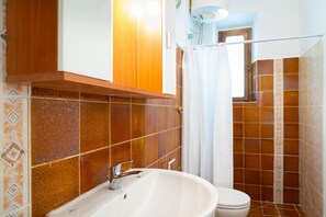 Appartement, 2 chambres | Salle de bain