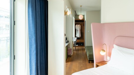 Gatsby Athens - Image 75