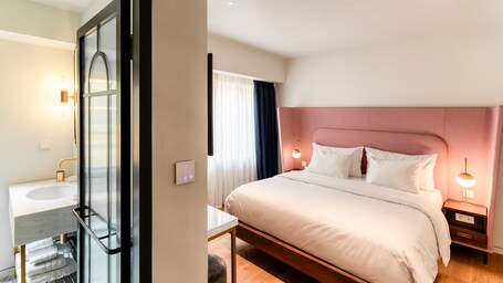 Gatsby Athens - Image 4