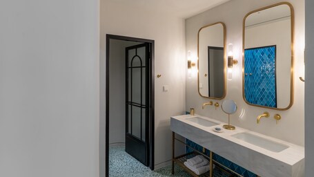 Gatsby Athens - Image 41