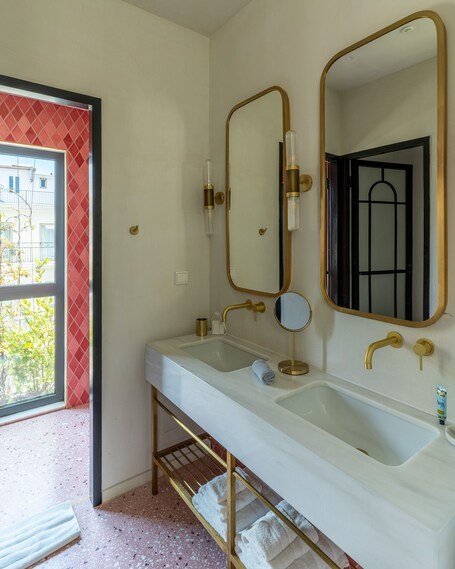 Gatsby Athens - Image 42