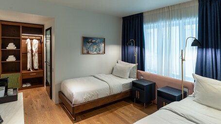 Gatsby Athens - Image 24