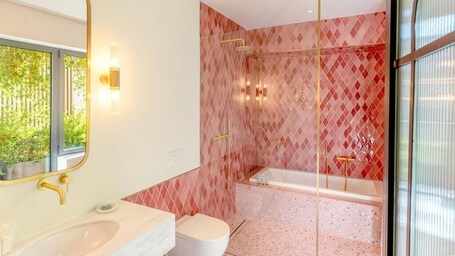 Gatsby Athens - Image 71