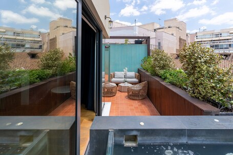 Gatsby Athens - Image 23