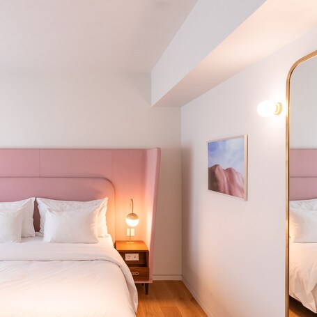 Gatsby Athens - Image 79