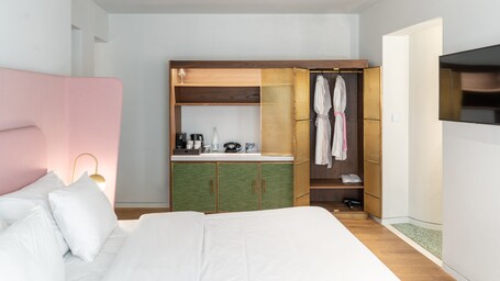 Gatsby Athens - Image 34