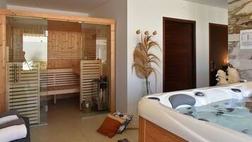 Sauna, hot tub, massages