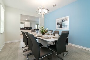 Parrilla de estufa, lavavajillas y utensilios de cocina 