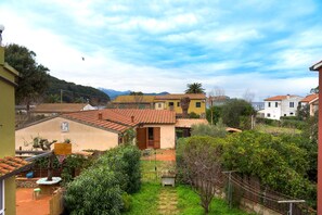 View from property - Appartamenti La Baia Lido (Portoferraio)