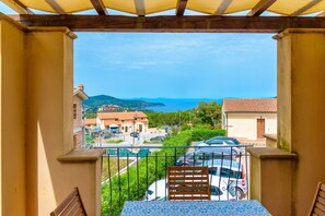 Appartement, 2 chambres | Vue du balcon