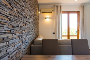 Apartment, 2 Schlafzimmer | Wohnbereich