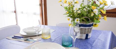 Studio | In-room dining