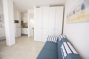 Monolocale | Area soggiorno | TV LCD