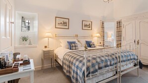 Comfort Double or Twin Room - Barcaldine Castle (Oban)